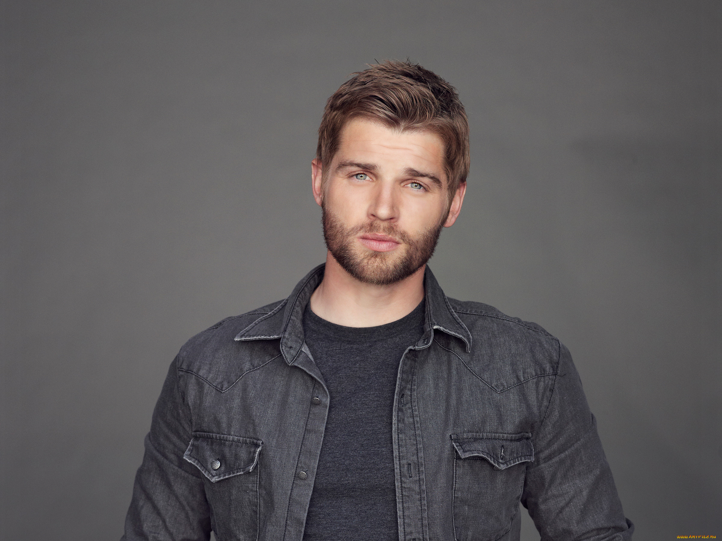 , mike vogel, mike, vogel